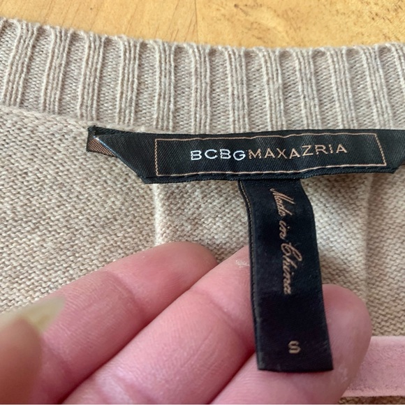 🔥BCBG Maxazria ruffle bell sleeve oversized sweater - Picture 3 of 16